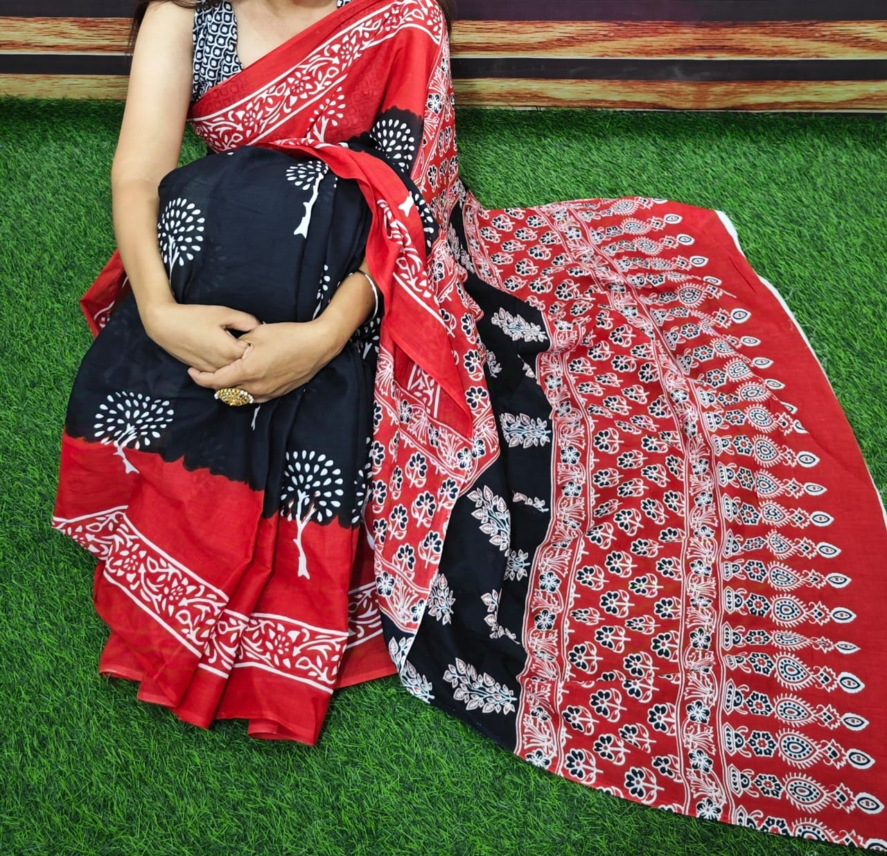 Jaipuri Mulmul Cotton Printed Saree With Blouse