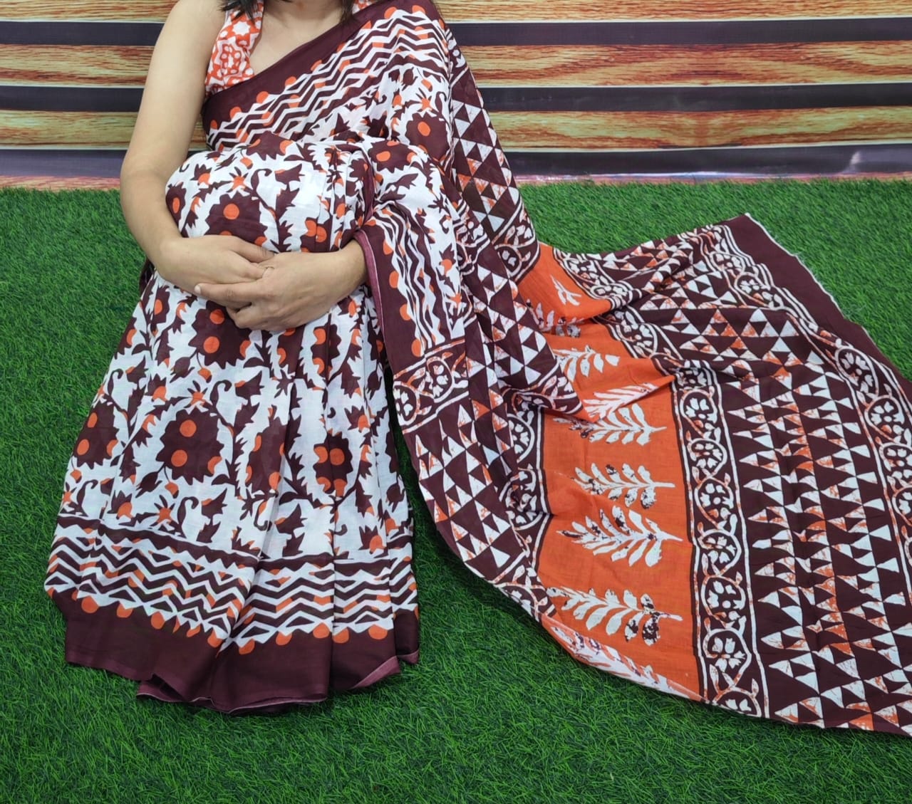 Jaipuri Mulmul Cotton Printed Saree With Blouse