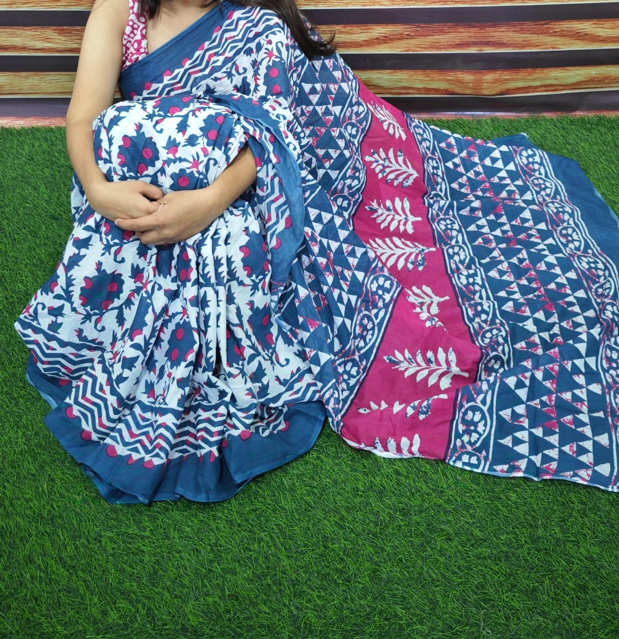 Jaipuri Mulmul Cotton Printed Saree With Blouse